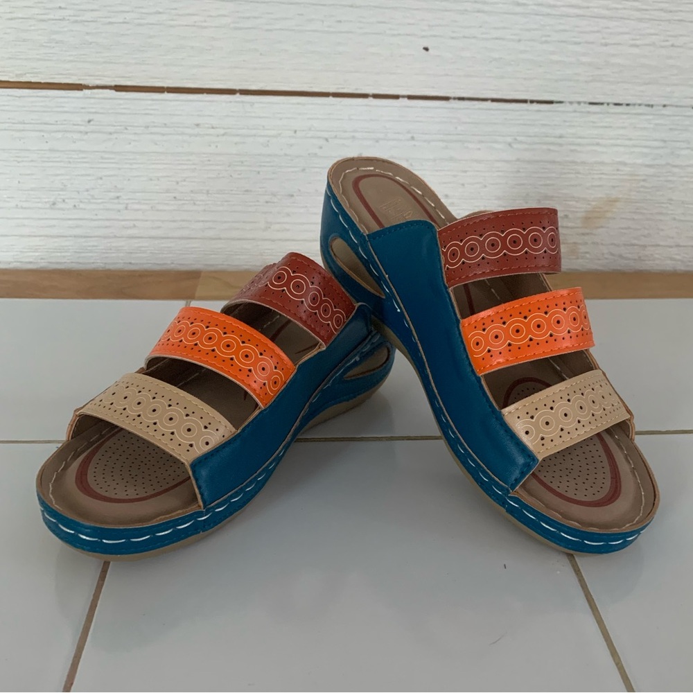 *NEW* Colorful Slide on Sandals.  Size 7.